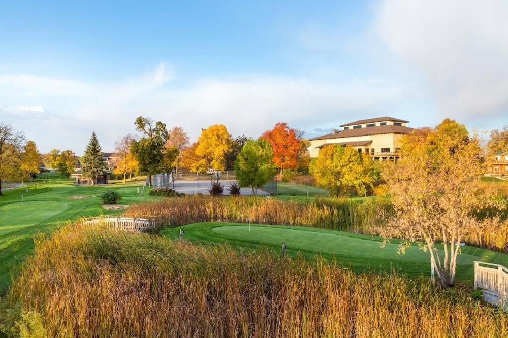 Arrowwood Resort And Conference Center 64/69