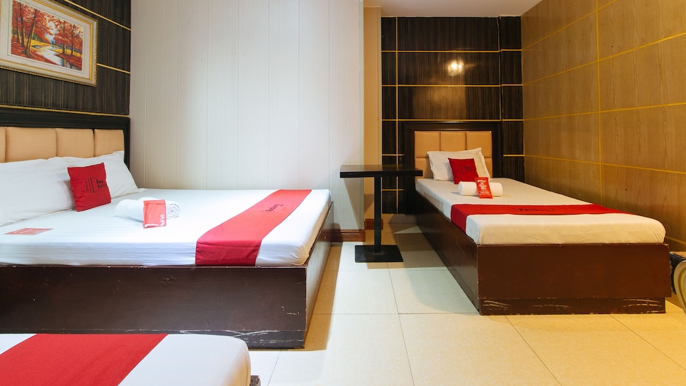 RedDoorz at Winter Hotel Araneta 26/61
