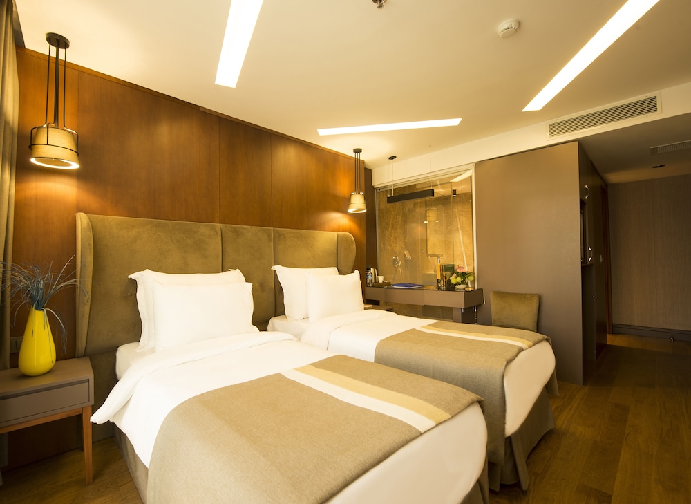 Blueway Hotel Historical 18/54