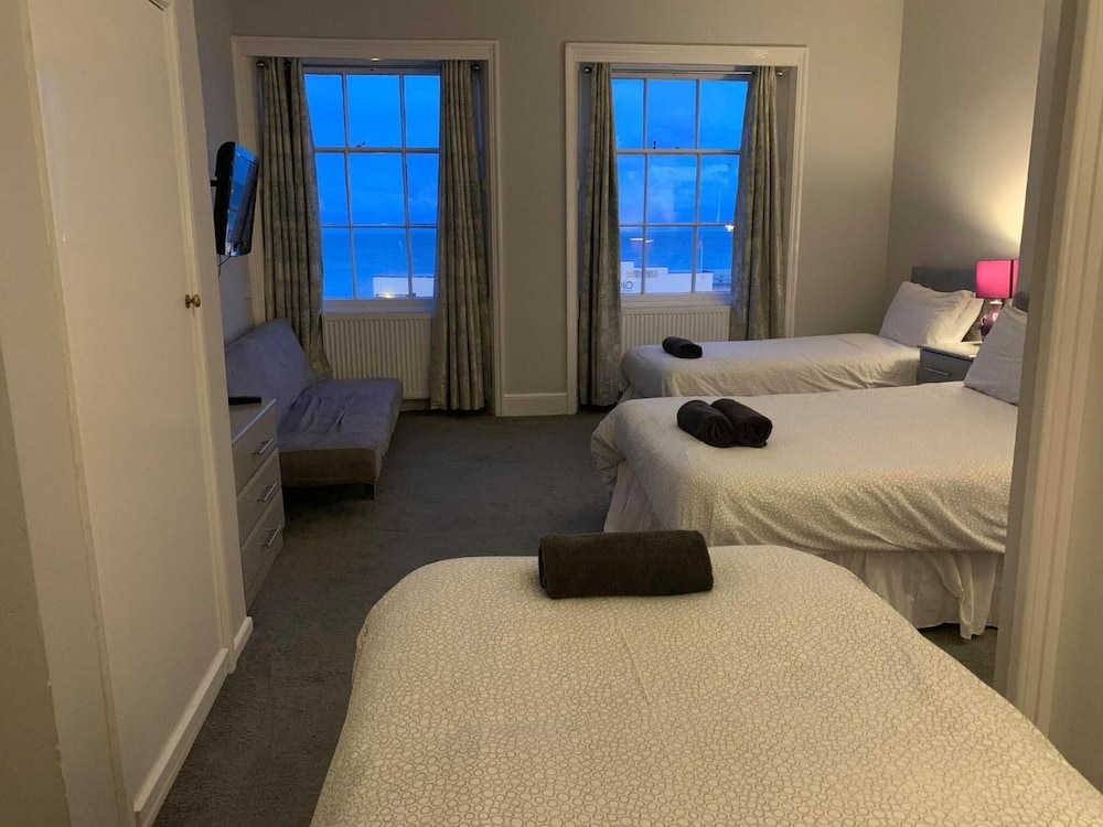 Hotel Mon Ami 42/72
