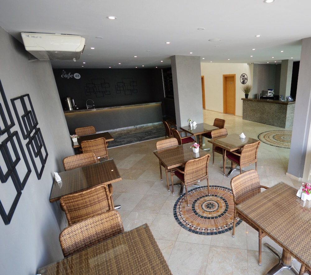 The Hotel 48 41/49