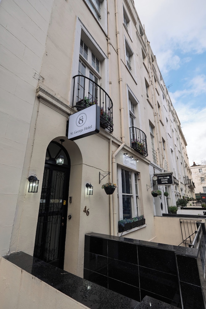 St George Paddington Hotel