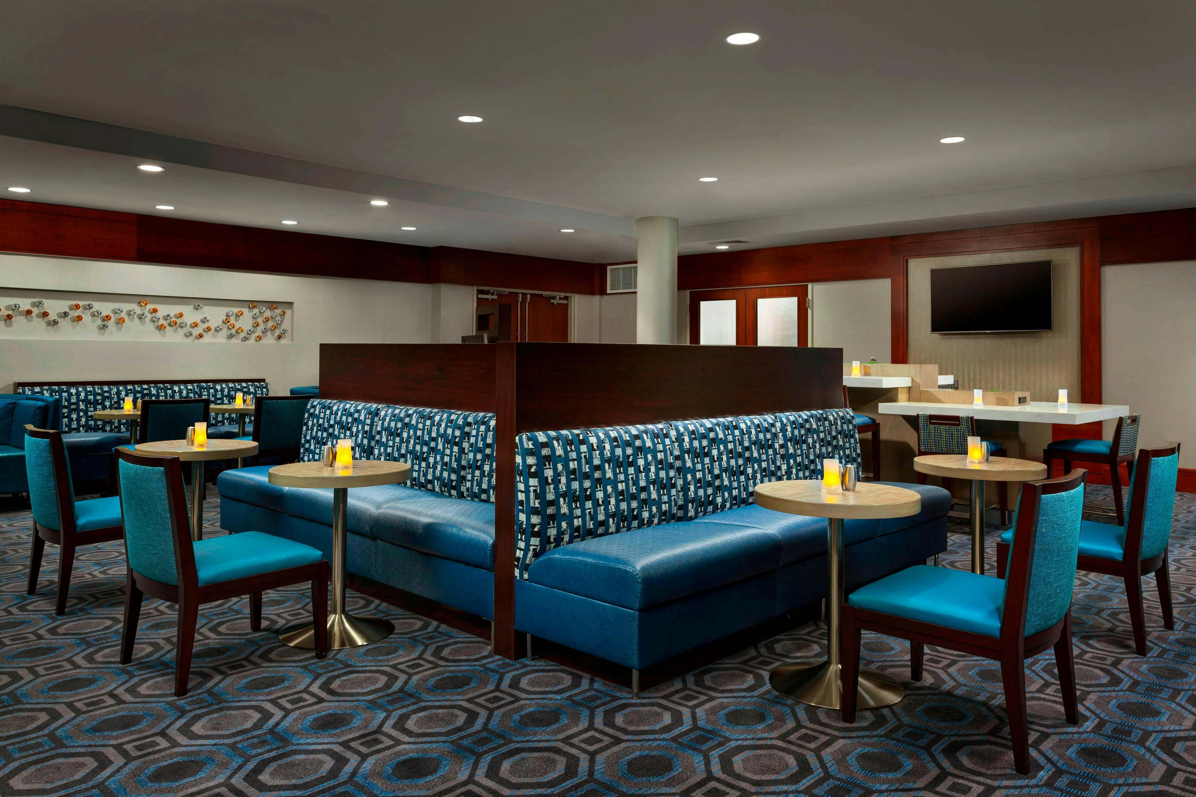 Courtyard By Marriott Boston Cambridge 9/22