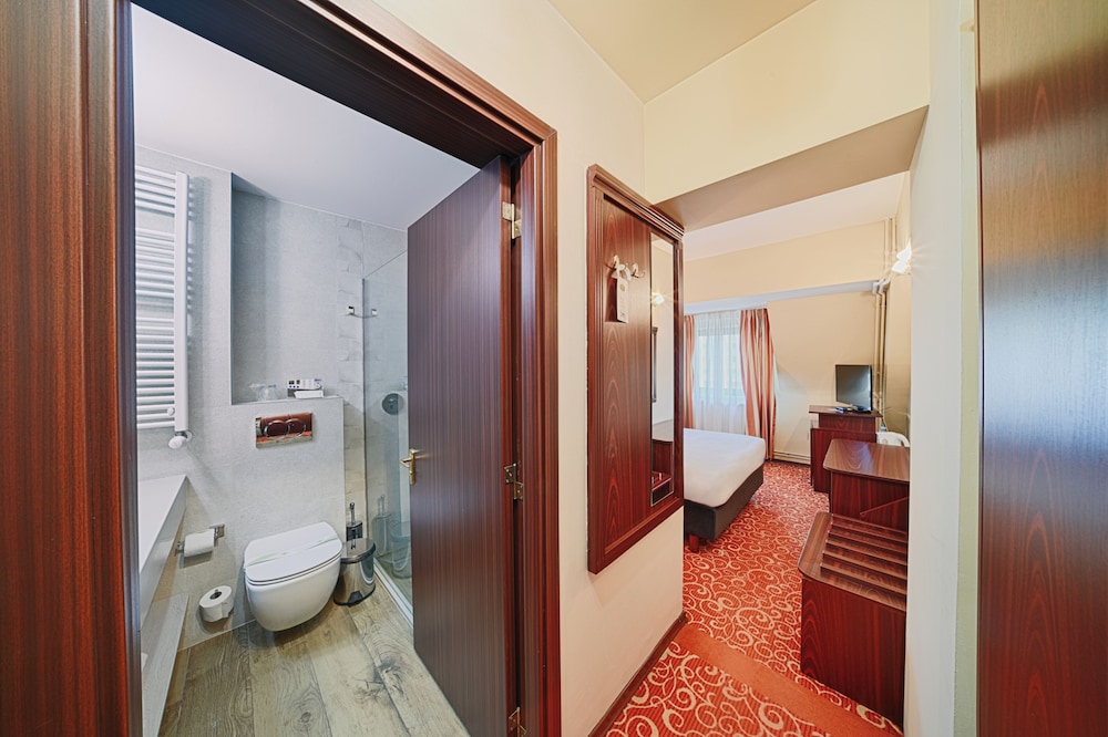 Hotel Central Ploiesti 68/69
