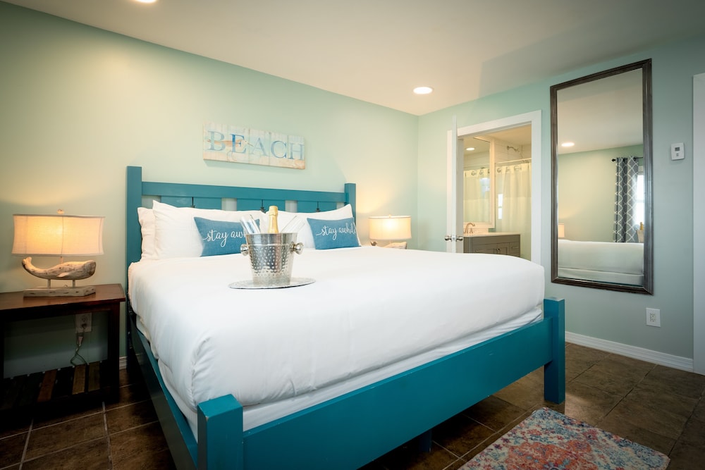 PREMIUM, BUNGALOW, KING BED, OCEAN VIEW, KITCHENETTE