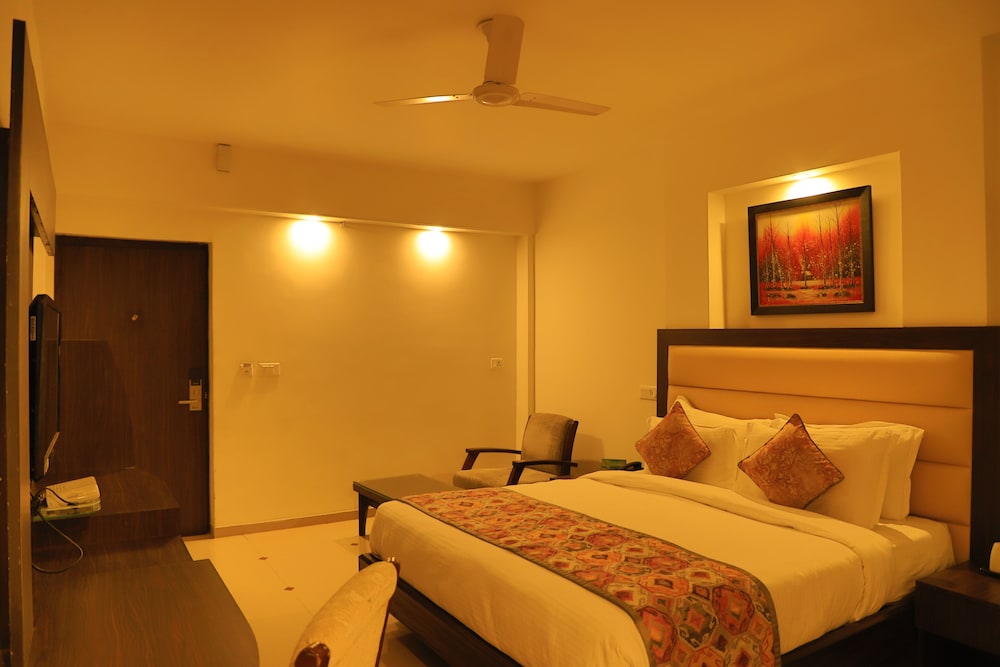 Hotel Natraj 11/35
