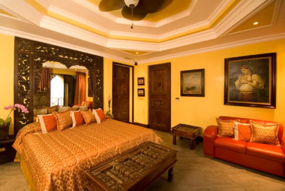 ZEPHYR, PALACE, ORIENTAL, SUITE