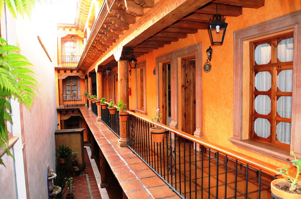 Hotel Refugio del Angel 30/49