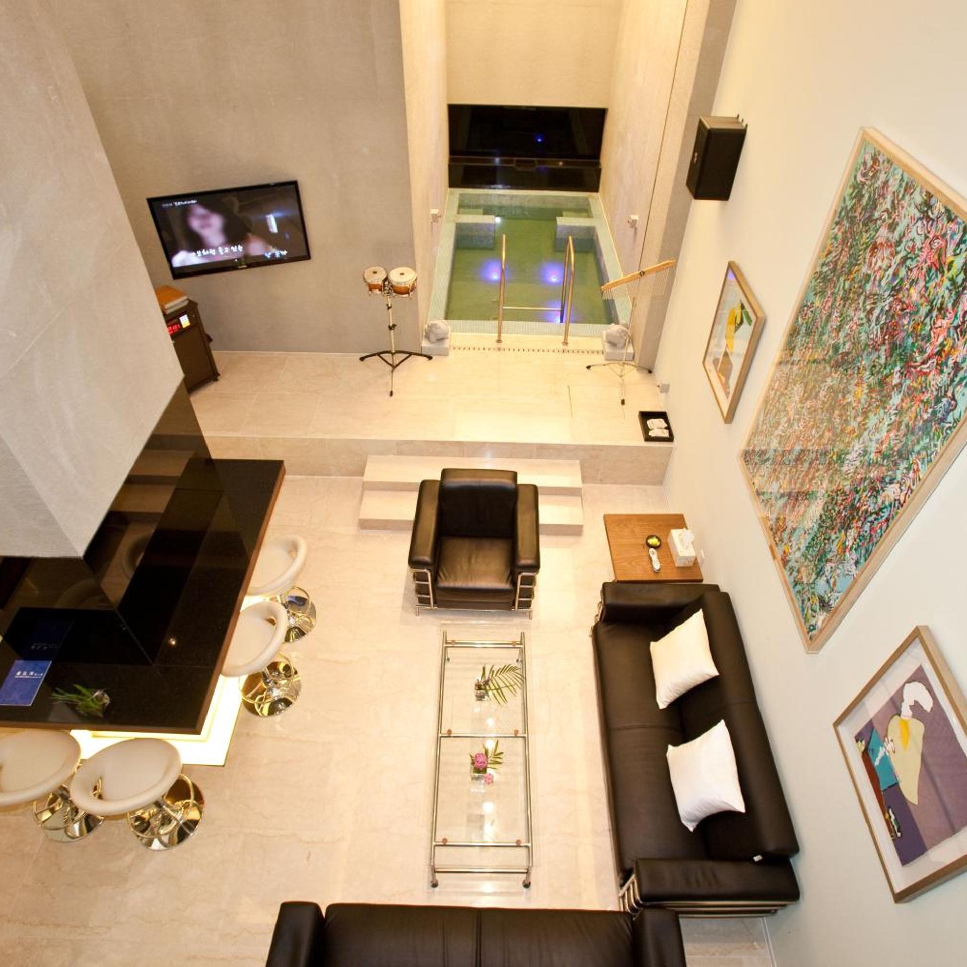 Yuwon Hotel 3/57