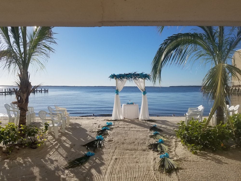 Princess Bayside Beach Hotel 40/50