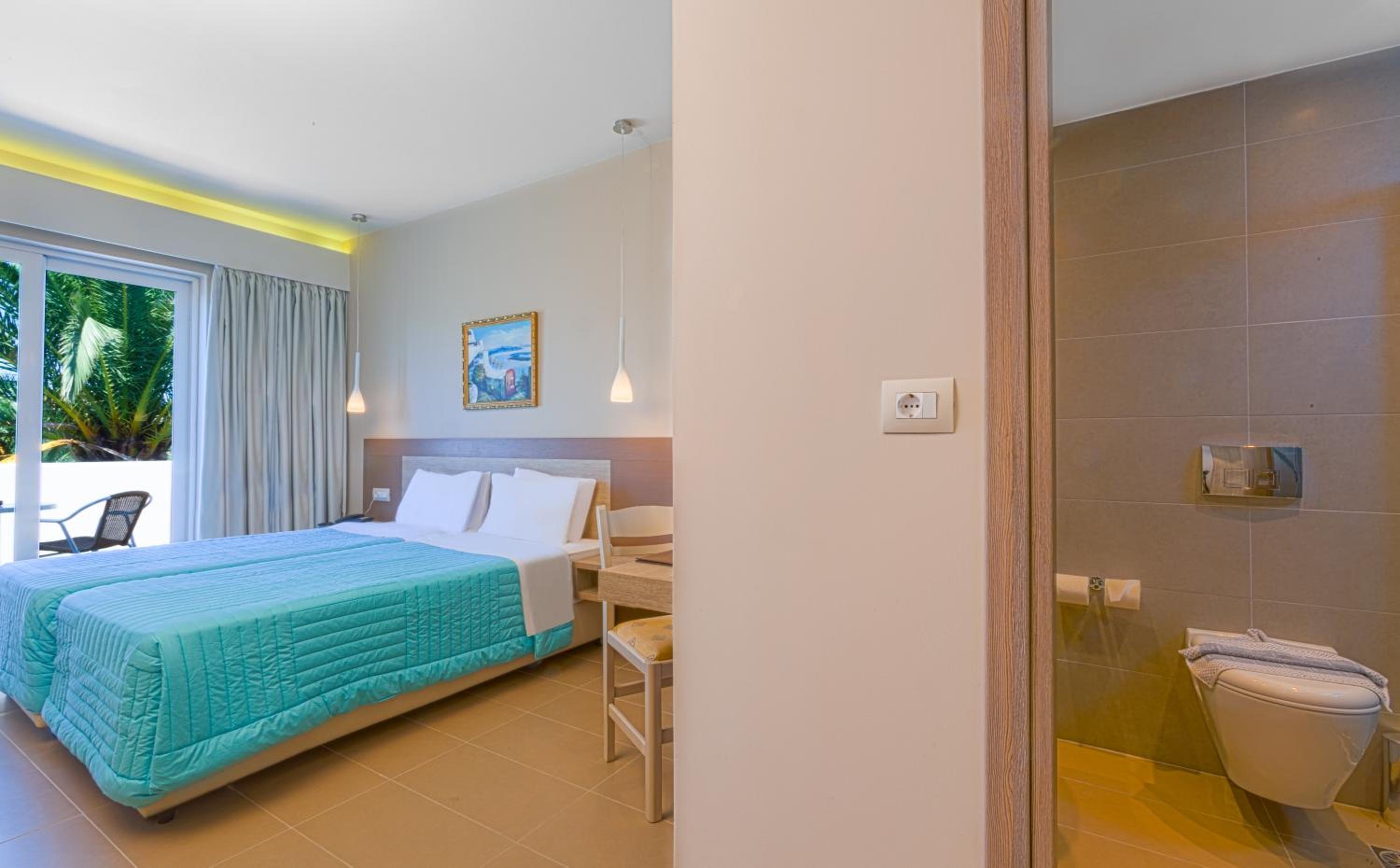 Esperia Hotel 25/50