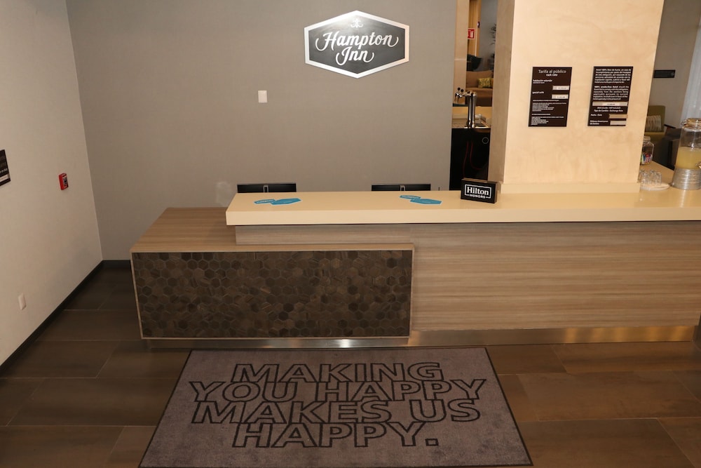 Hampton Inn Suites By Hilton Puebla 7/56