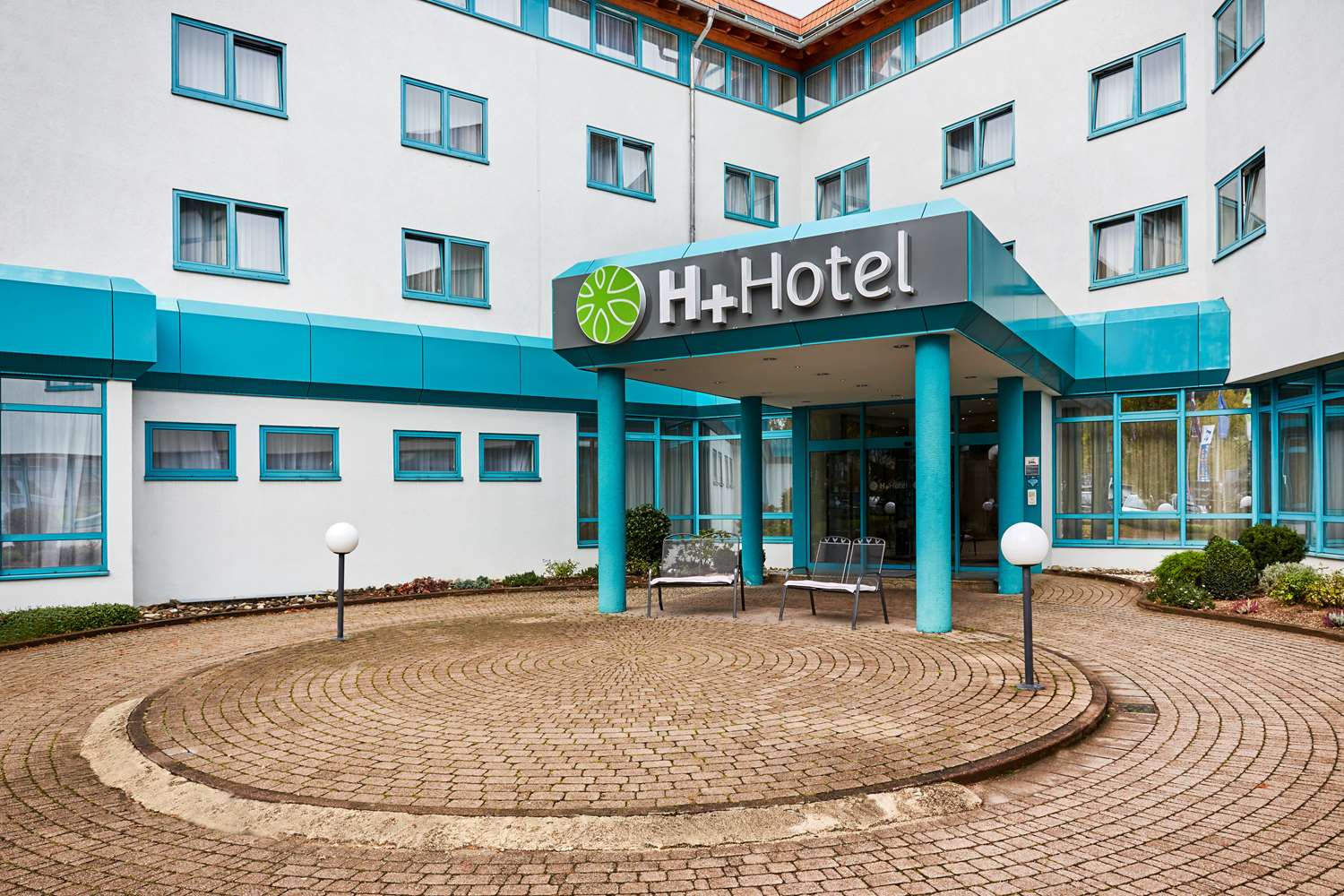 H Hotel Stuttgart Herrenberg 58/63