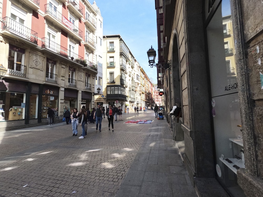 Casual Serantes Bilbao 25/35