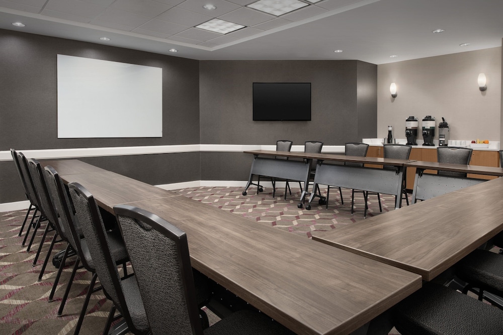 Residence Inn Greensboro Airport 40/51