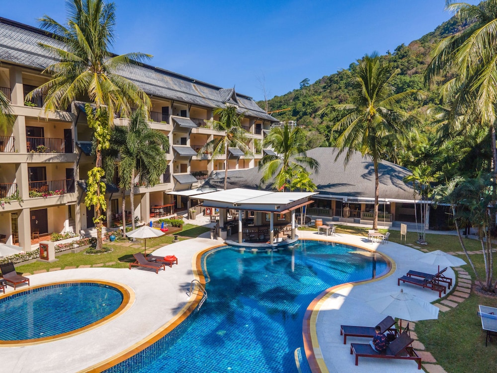 Radisson Resort and Suites Phuket 69/72