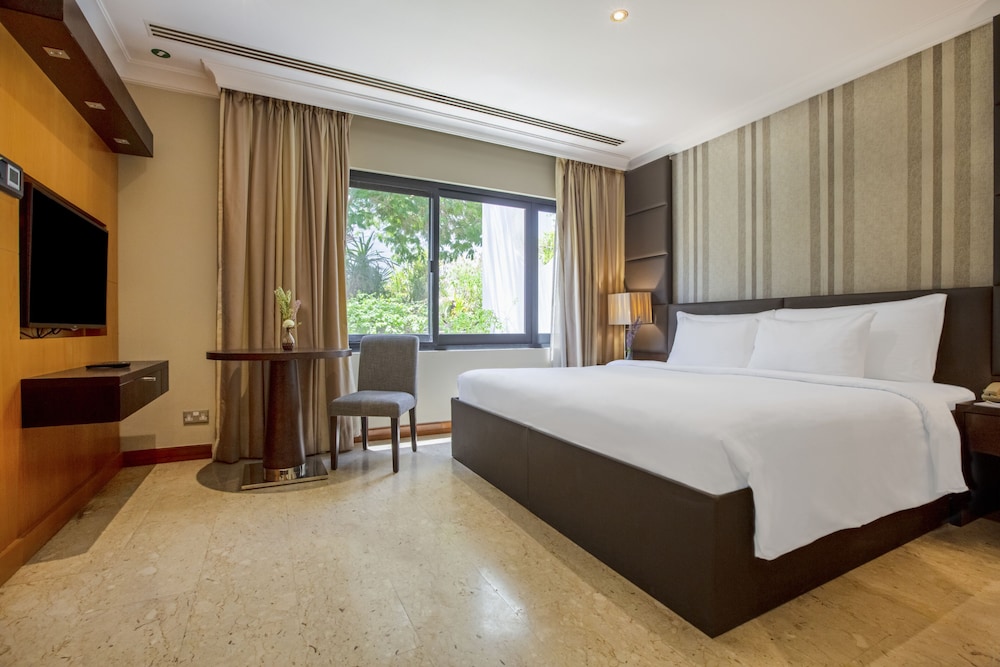 Dubai Marine Beach Resort And Spa 22/79