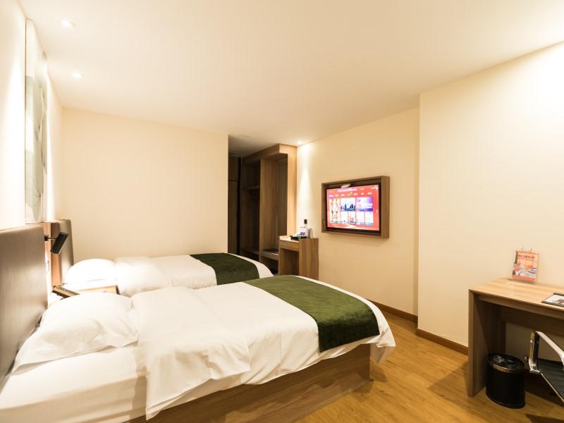 格林豪泰无锡江阴市万达广场通富路智选酒店(GreenTree Inn Wuxi Jiangyin City Wanda Plaza Tongfu Road Express Hotel) 图片4