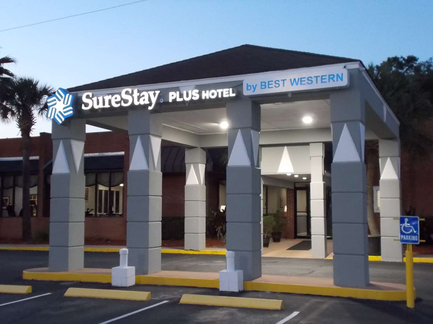 SureStay Plus Hotel by Best Western St Marys Cumberland 2/37