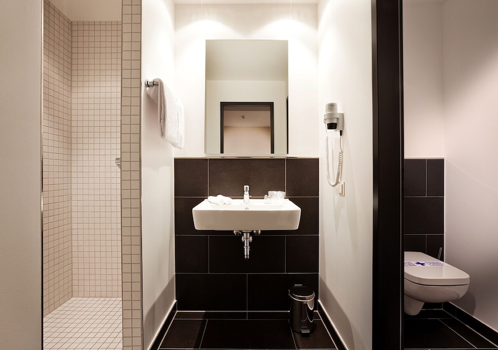 B&B Hotel Munchen-Moosach 9/24