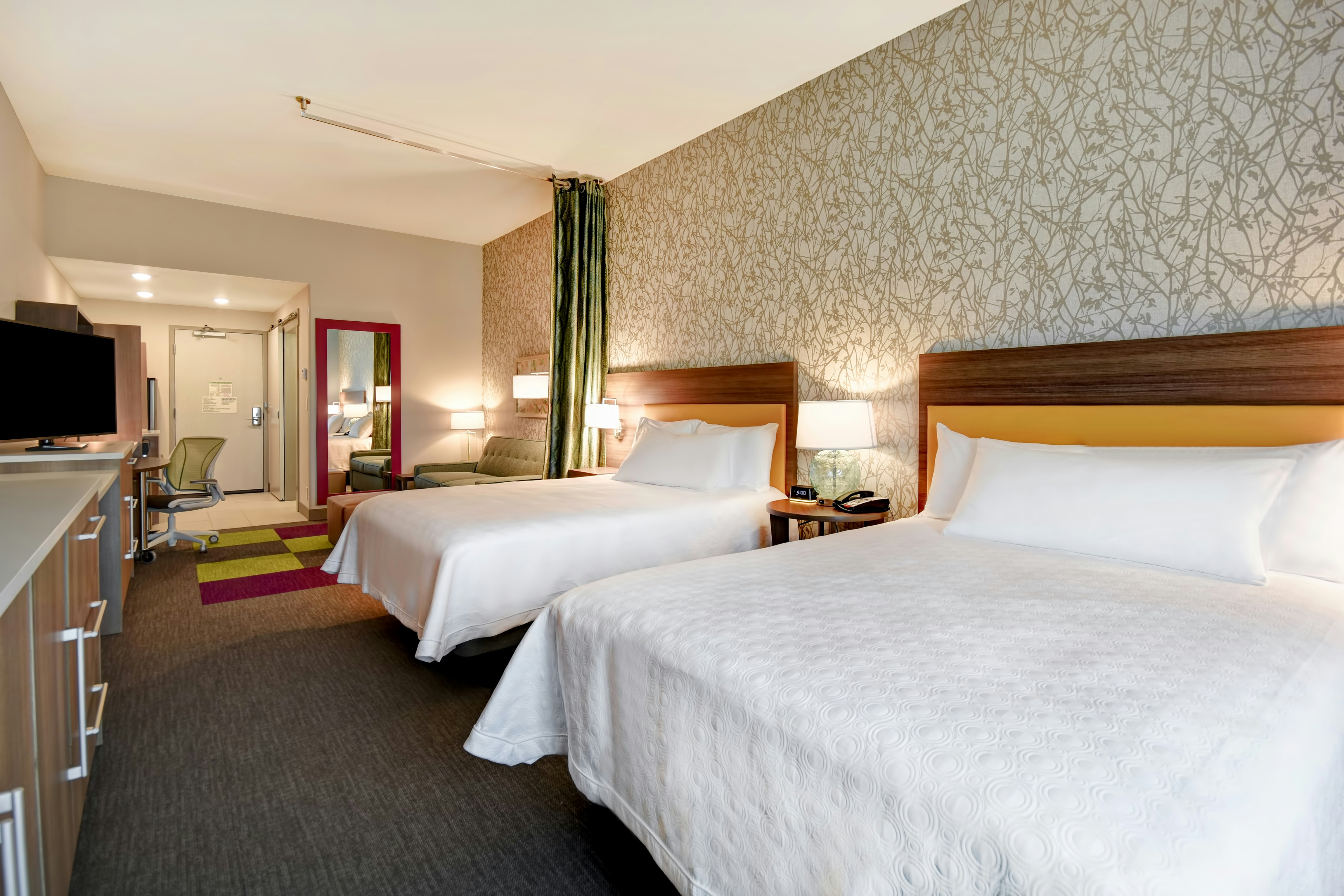 Studio, 2 Queen Beds, Accessible