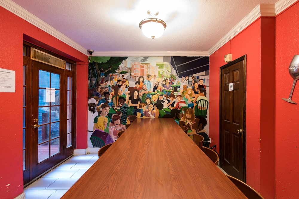 Amsterdam Hostel San Francisco 33/63