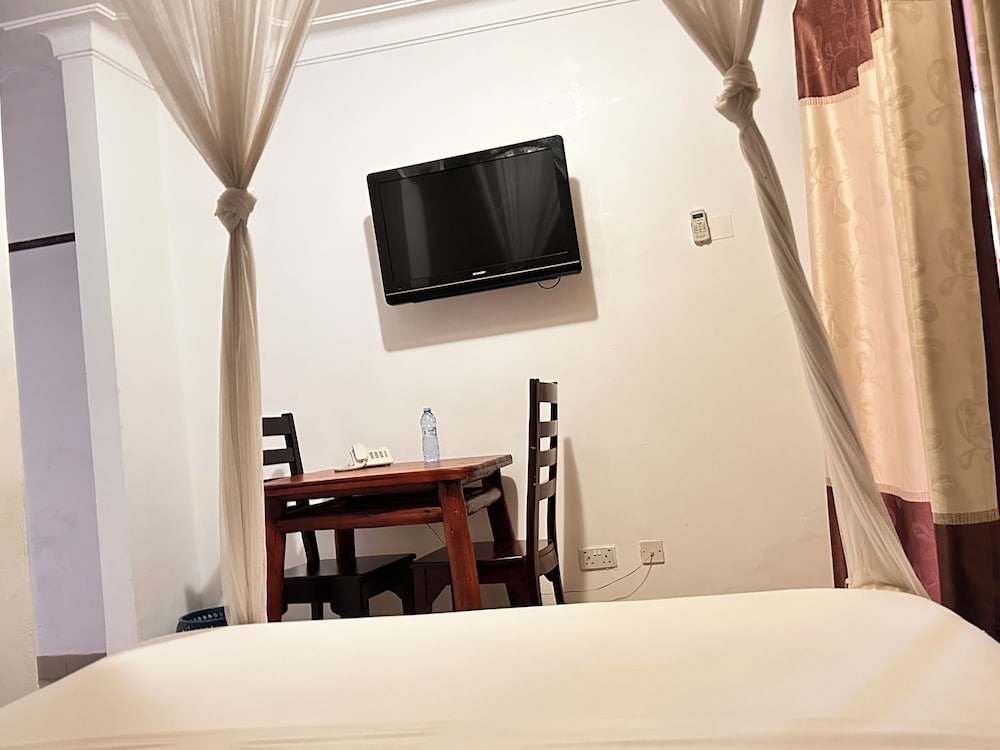 Sienna Beach Hotel Entebbe 32/50