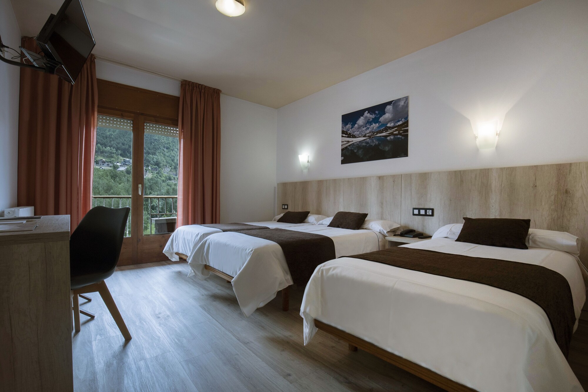Superior, Triple, 3 Beds