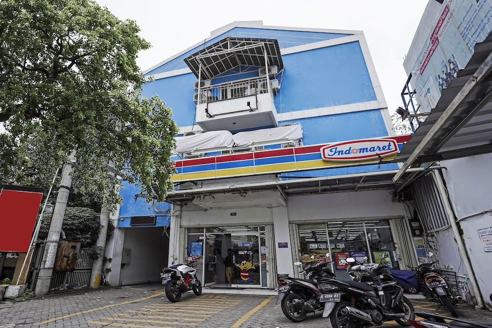 RedDoorz Plus near Galaxy Mall 36/39
