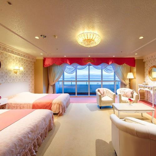 Western, Tiara, Junior Suite, Quadruple, Ocean View