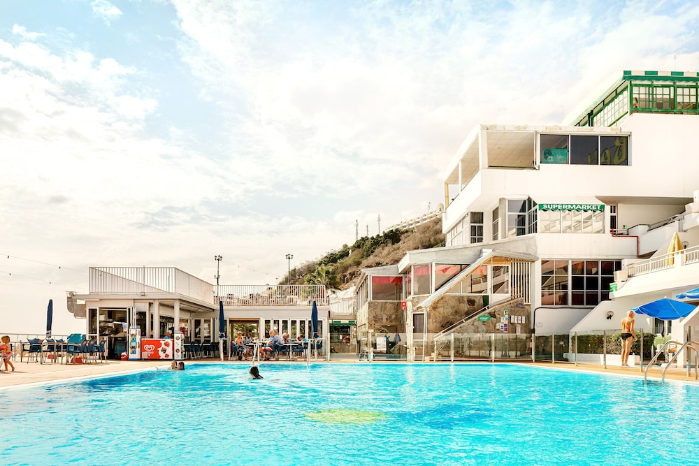 Servatur Montebello Apartments
