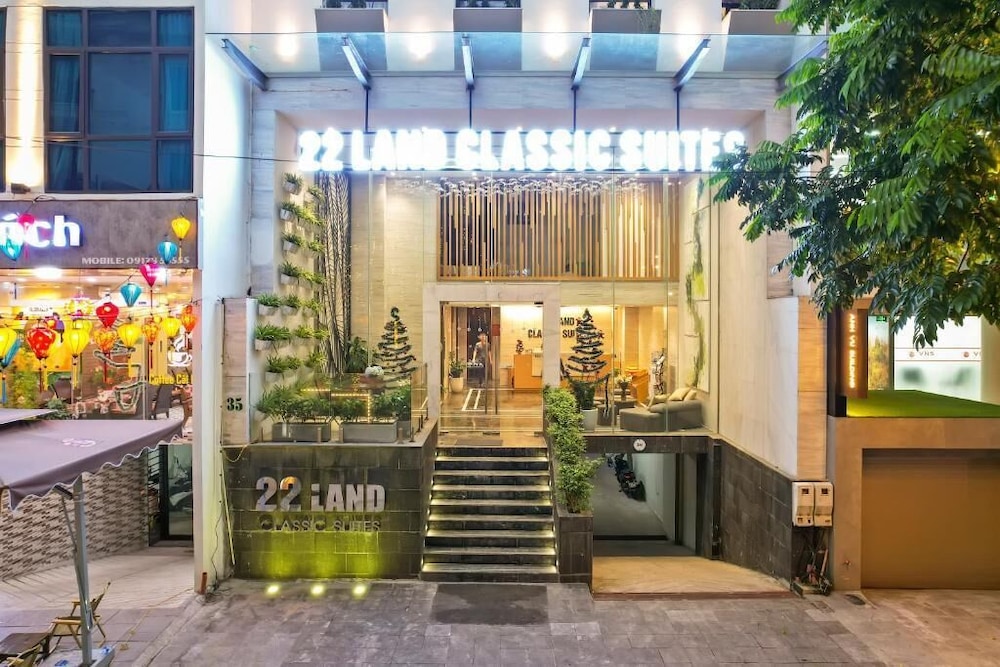 22Land Classic Suites 1/45