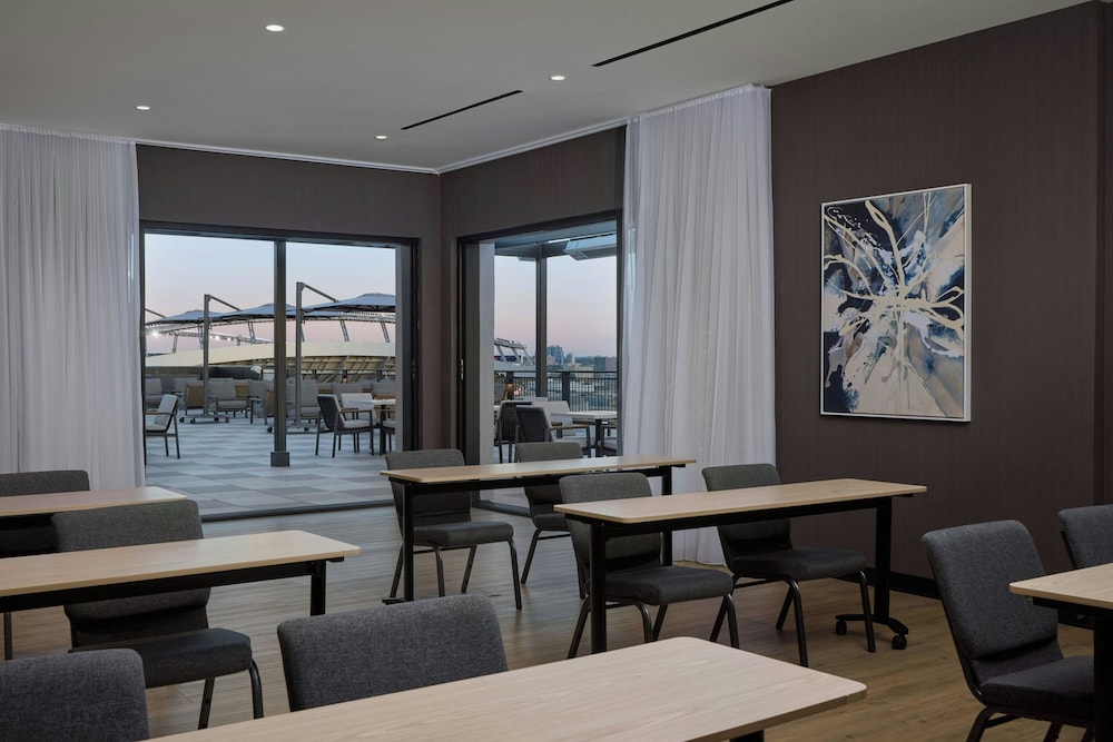 Courtyard by Marriott Denver Downtown West 29/41