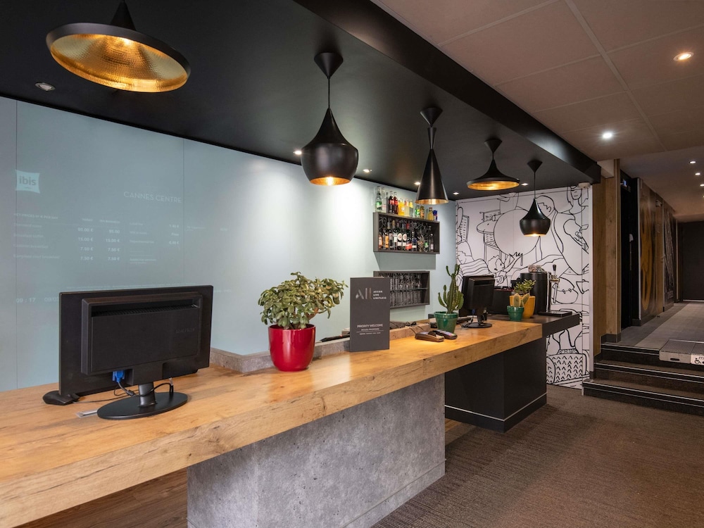 ibis Cannes Centre 8/61