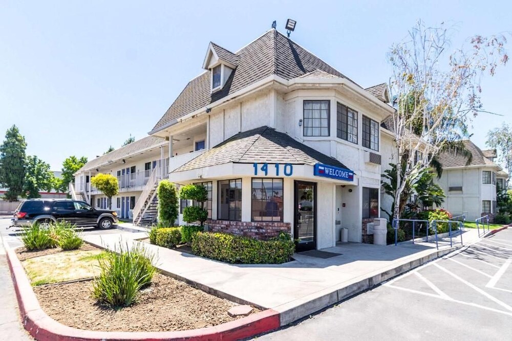 Motel6 Merced, CA - North in MERCED - CA