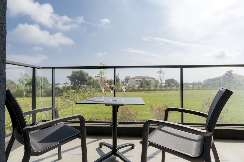 Hotel Mercure Bastia Biguglia 40/72