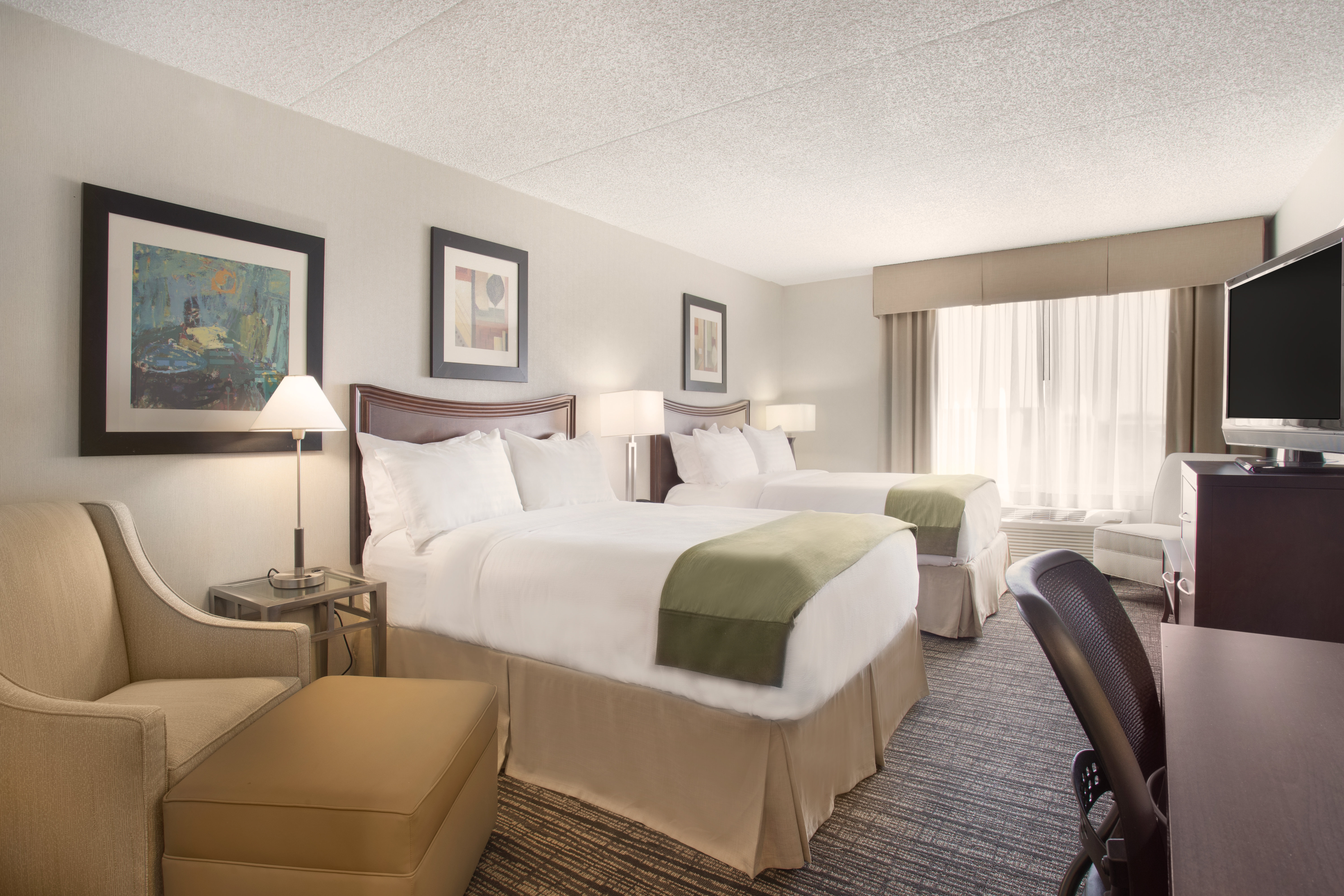 Holiday Inn And Suites Scottsdale North Airpark Ex Wingate By Wyndham Scottsdale 15/50