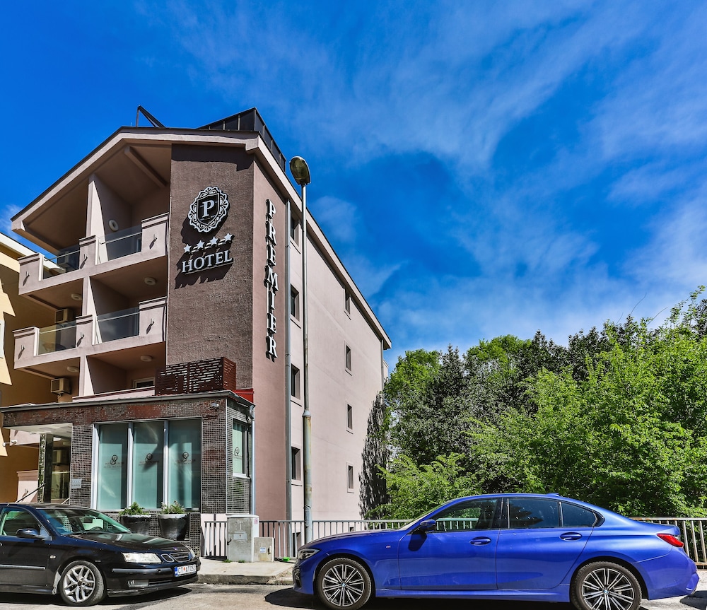 Hotel Premier 16/71