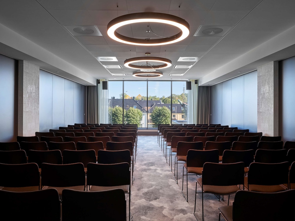 Radisson Blu Caledonien Hotel, Kristiansand 68/76