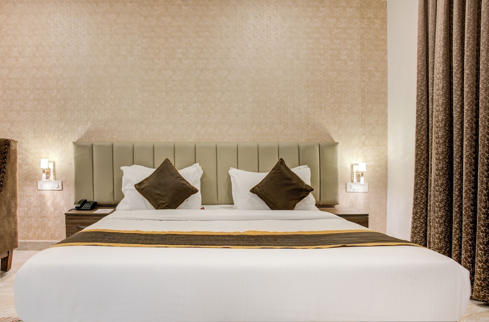 ECKO Sterling Inn Bangalore International Airport 22/51