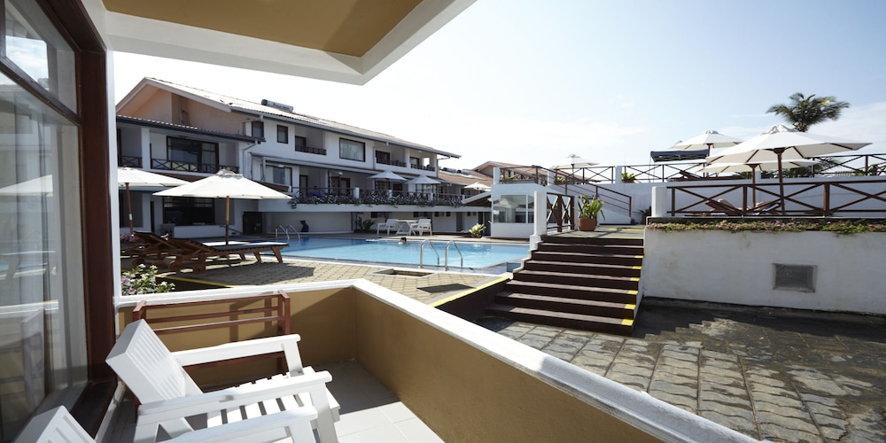 Coral Sands Hotel 7/68