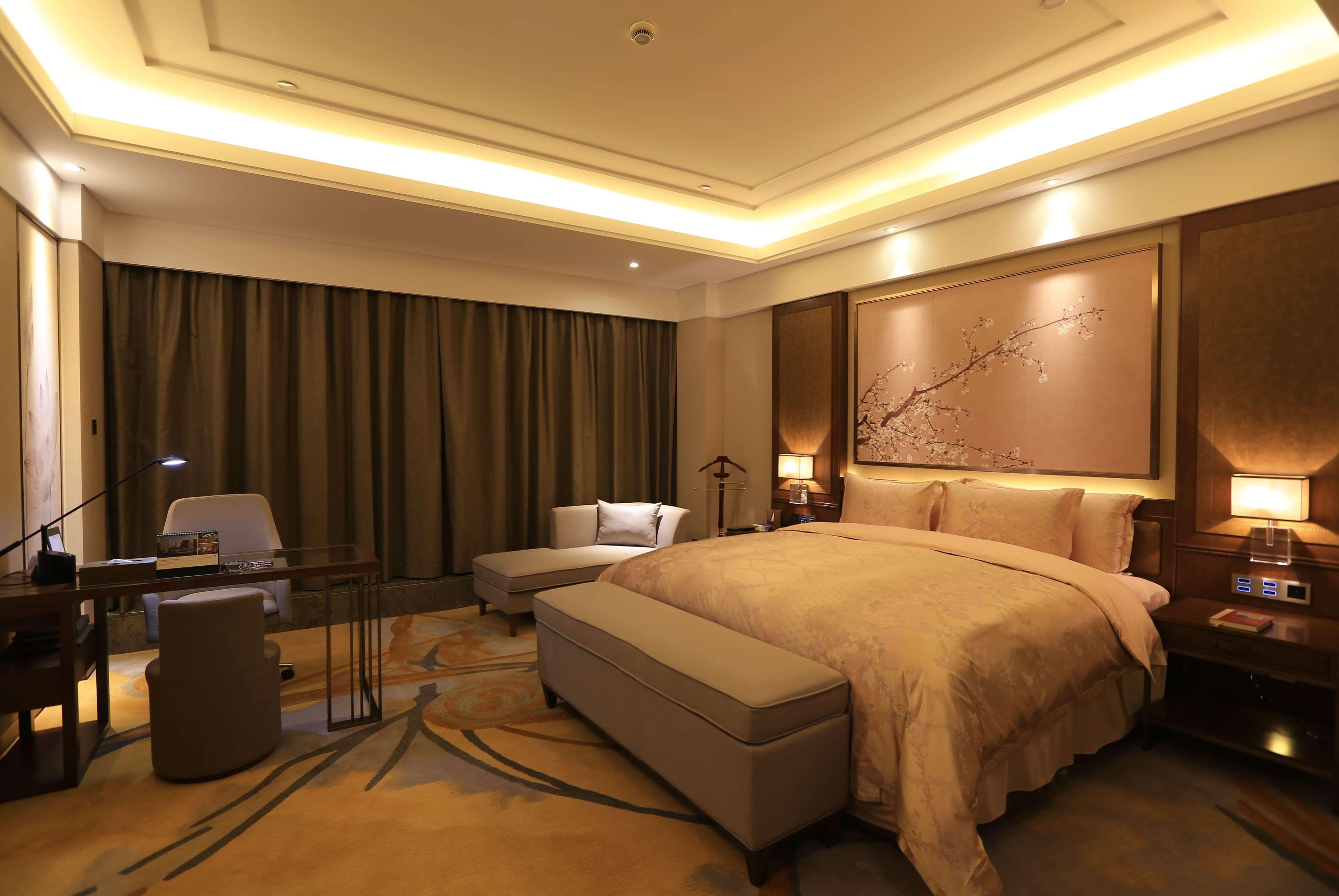 Howard Johnson Xiangyu Plaza Linyi 10/24
