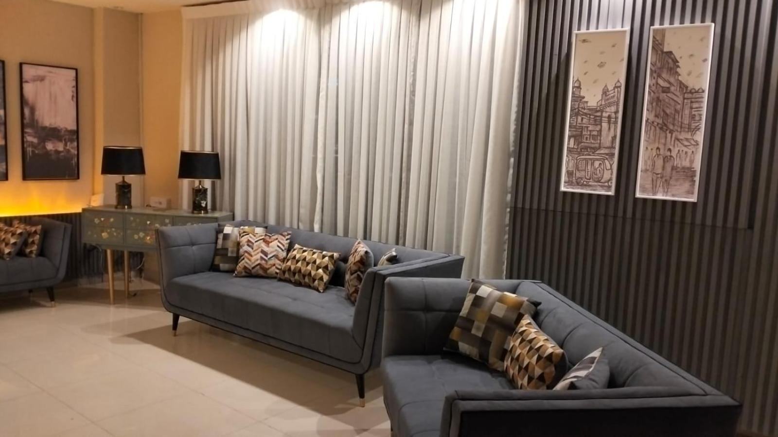 Shelton Boulevard Hotel 17/20