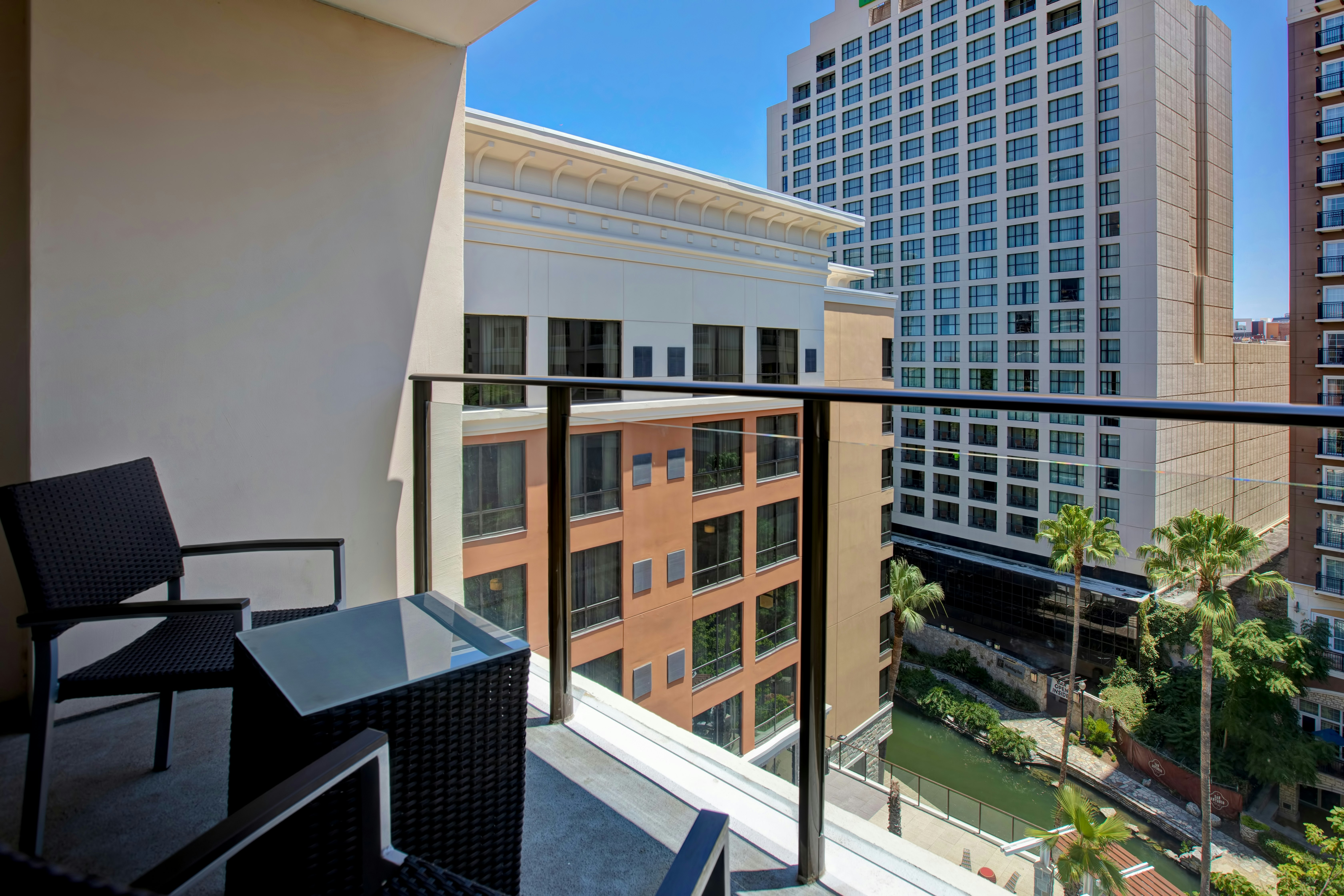 Hampton Inn & Suites San Antonio Riverwalk in SAN ANTONIO - TX