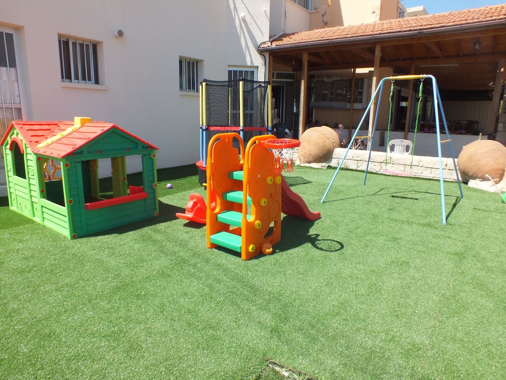 Petsas Apartments 24/38