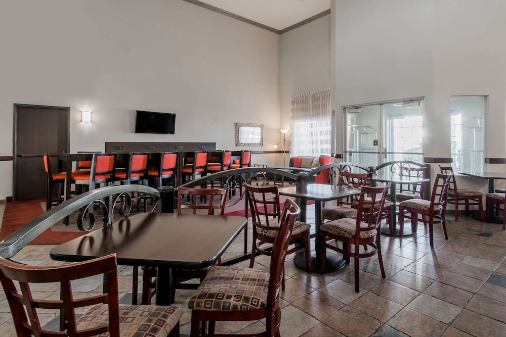 Hawthorn Suites by Wyndham Las Vegas/Henderson 23/28