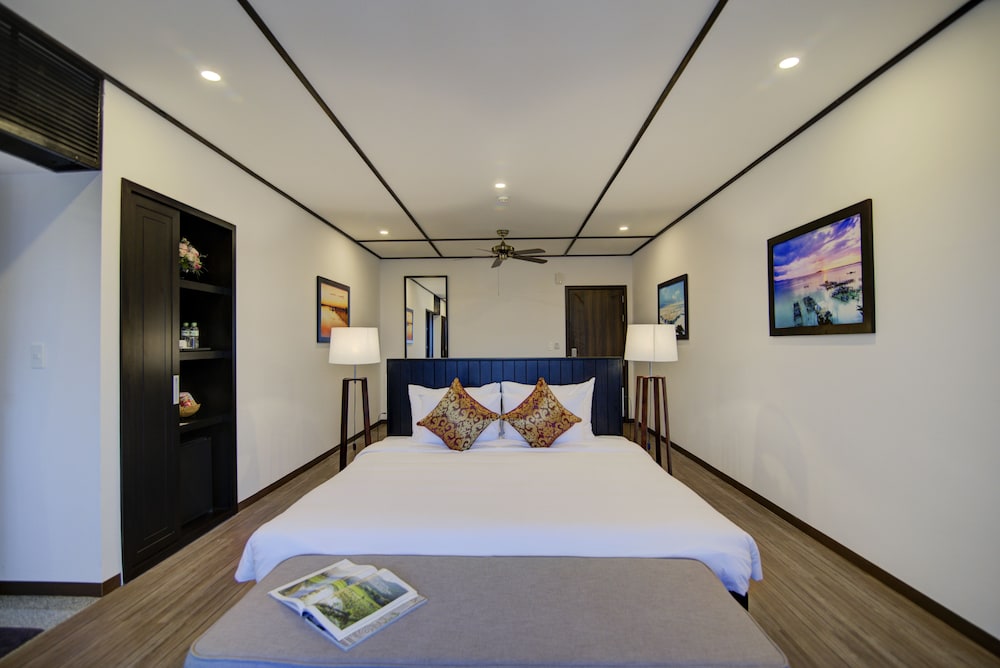 White Lotus Hotel Hoian 18/49