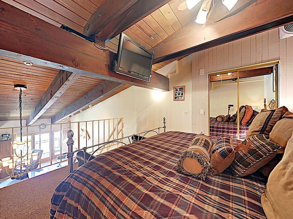 Loft, Studio, King Bed, Bunk Bed