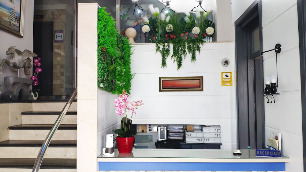 Hotel Miraya 9/50