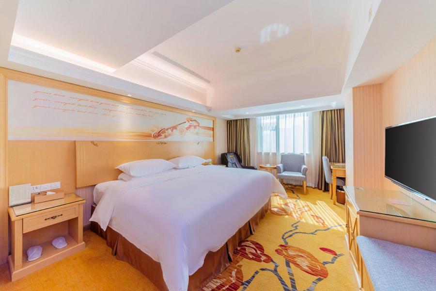 Vienna Classic Hotel (Huizhou Dahuxi) 27/39